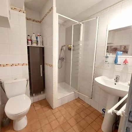 アパート Capacite 2 Personnes Quartier Corniche A Quelques Pas Des Plages Et Petit Centre