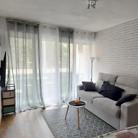 Capacite 2 Personnes Quartier Corniche A Quelques Pas Des Plages Et Petit Centre Sète