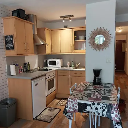 Apartment Capacite 2 Personnes Quartier Corniche A Quelques Pas Des Plages Et Petit Centre